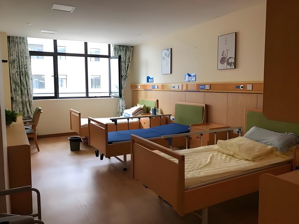 深圳入户资料准备_《南京照相馆》北京首映百万观众见证口碑力作“历史不应被遗忘 南京照相馆9万张床位数量