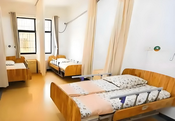 深圳入户秒批_《凡人修仙传》开播，展现平凡少年成长之旅 耳光两个猛扇前就男方冲上